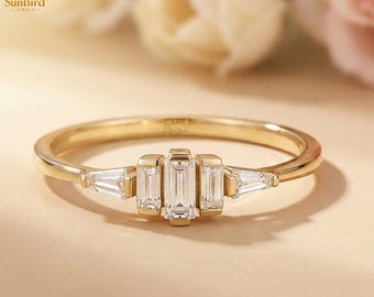 Anillo de compromiso con diamantes baguette en oro de 14 quilates, alianza de boda cónica con forma de baguette, anillo Art Deco de cinco piedras, joyería nupcial minimalista, regalo para ella