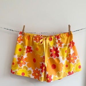 Women’s Pajama Shorts Size XXL, Hips &lt;52&quot;, made from Vintage Bed Sheet - Flower Power Pattern in Orange and Yellow, soft and comfortable