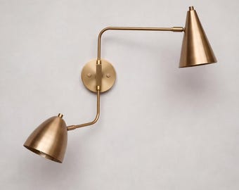 Kinkiet ścienny z mosiężnym ramieniem w stylu Mid Century Modern – regulowany, dwuramienny, lampka nocna do czytania, kinkiet łazienkowy