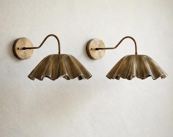 Kinkiet ścienny z mosiężnym abażurem – lampa łazienkowa i nocna w stylu mid-century modern | Lampa na wyspę kuchenną | Para kinkietów