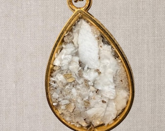 Collar de concha de vieira de Cape Cod, cadena de acero inoxidable, pieza única