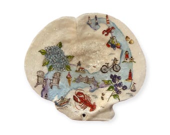 Plato, expositor y adorno de joyería de concha de vieira de Cape Cod, hecho a mano, con forma única