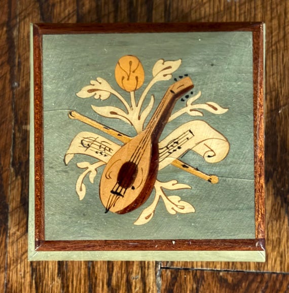 Vintage Italian Sorrento Inlaid Wood Trinket Box