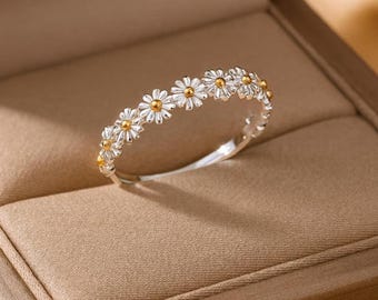 Round Moissanite Engagement Ring in 14K White Gold, Bypass Solitaire Ring with Accents, Unique Promise Ring for Her, 925 Sterling Silver