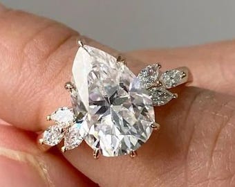 Pear Shaped Engagement Ring with Marquise Side Stones, Cluster Pear Cut Ring in Solid Gold, Unique Teardrop Bridal Ring, Marquise Diamond