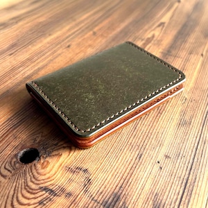 Handmade Italian Leather Card Holder – Sleek Bifold Pueblo Card Wallet