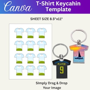 Könnte beinhalten: Eine Canva-Vorlage für T-Shirt-Schlüsselanhänger. Das Design umfasst ein Blatt mit T-Shirt-Grafiken und zwei fertige Schlüsselanhänger. Ein Schlüsselanhänger zeigt einen Sonnenuntergang und ein Segelboot, der andere ein schwarzes Trikot mit der Nummer 9.