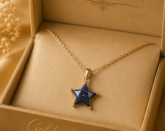 Collar con colgante de arenisca azul con forma de estrella galáctica, joyería minimalista y delicada, regalo para ella.