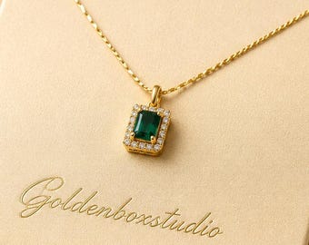 Colgante de esmeralda talla esmeralda, collar rectangular, regalo para el Día de la Madre, collar de piedra natal,