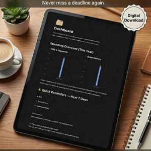 Könnte beinhalten: Ein digitales Tablet zeigt ein Life Admin Notion Dashboard mit Abschnitten für Rechnungen, Abonnements und wichtige Termine. Ein digitales Download-Abzeichen ist ebenfalls zu sehen.