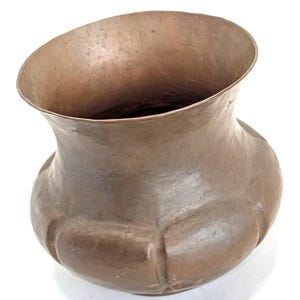 Vintage MCM Hand Hammered and Scalloped Copper Planter Cache Pot