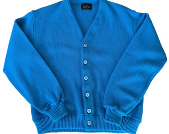 Vintage 70s Grandpa Cerulean Blue Knit Acrylic Cardigan Sweater / M