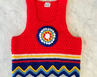 Vintage 70s Crochet Sweater Vest with Circle and Zig Zag Design / S M