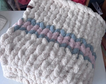 Baby Chunky Knit Blanket – Hand-Knit Nursery Blanket – Oatmeal, Blush & Sage – Cozy Throw