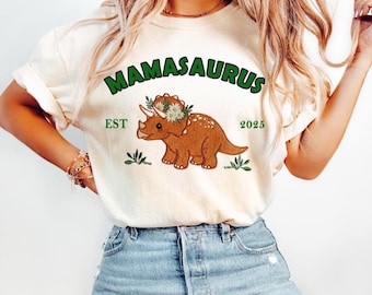 Mamasaurus Shirt Est 2025, Pregnancy Announcement Shirt, New Mom Gift, Cute Dinosaur Mom Tee, Baby Shower Gift for Expecting Mother