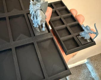 25mm x 50mm to 30mm x 60mm Movement Tray Adapter - do not rebase your minis! Perfect for Calvary