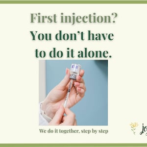 Peut inclure: Image avec le texte : "Première injection ? Vous n'avez pas à le faire seul." Des mains tiennent une seringue et un flacon. Le texte "Nous le faisons ensemble, étape par étape" est en bas.