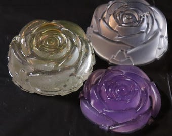 Custom Handcrafted Resin Roses – Decorative Floral Art for Gifts & Display