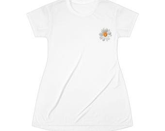 Daisy Chest Print T-Shirt Dress | Floral Minimalist Summer