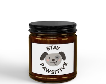 Bougie d'illustration de chien Stay Pawsitive | Bougie de soja avec couvercle noir (4 oz, 9 oz)