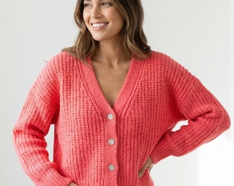 Pearl Jacket Strickmuster: Oversized Cardigan mit V-Ausschnitt, Gebrochener Rippenmuster (PDF)