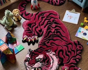 Różowy pikowany dywan z tygrysem, ręcznie robiony dywan w minimalistycznym stylu ze zwierzętami, wystrój pokoju dziecięcego w stylu dżungli, eklektyczny dywan w wyrazistym stylu do pokoju zabaw dla dzieci, 3x6/3x9.