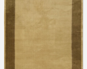 Tappeto verde oliva trapuntato a mano, 100% lana, con bordo incorniciato, lussuoso tappeto contemporaneo di design per soggiorno e camera da letto.