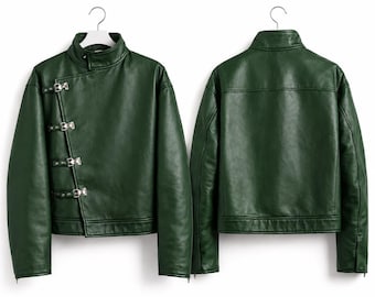 Chaqueta con capucha de cuero inspirada en el anime para hombre / Estilo motociclista / Cuero genuino hecho a mano