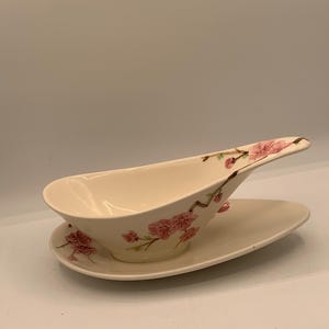 Poppytrail Metlox Peach Blossom Gravy Boat with Attached Under Plate California Pottery