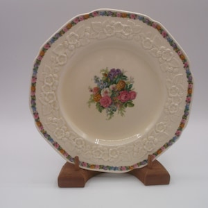 Crown Ducal CHARM Luncheon Plate 8 7/8"  Gainsborough England