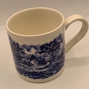 Blue and White English Cottage Pastoral Coffee Mug Cup 10 oz England