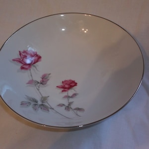 Vintage Nasco China Pink Bramble Rose Vegetable Serving Bowl Japan