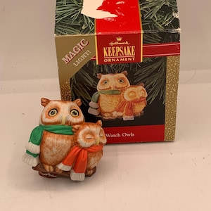 1992 Hallmark Keepsake Magic Light Watch Owls Christmas Ornament