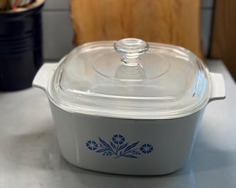 Vintage Corning Ware Blue Cornflower 3 quart Casserole Dish with Pyrex lid A9C