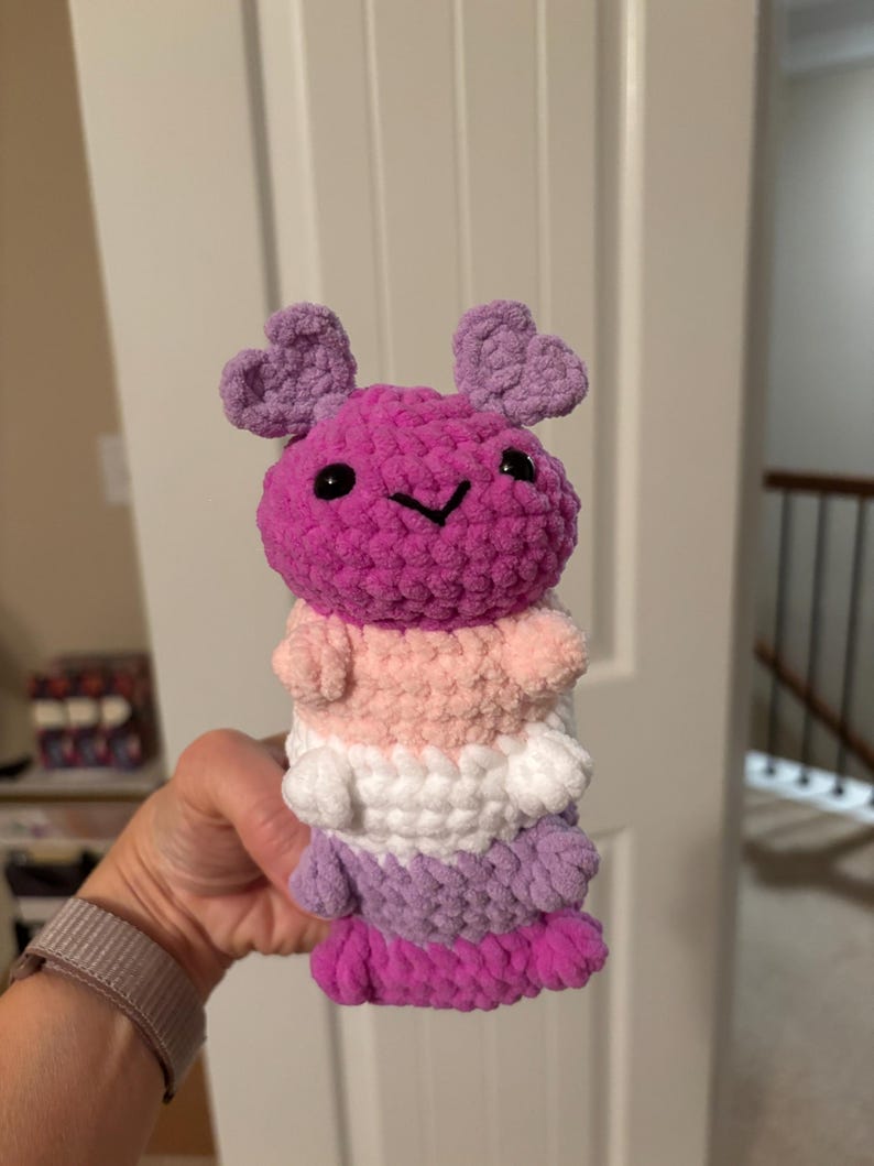 Beloved Crochet Plushies (Bear, Cat, Caterpillar, Puppy, Kitten, Pink Bee, Heart Keychain, Floppy-ear Bunny & Bunny holding rose) image 3