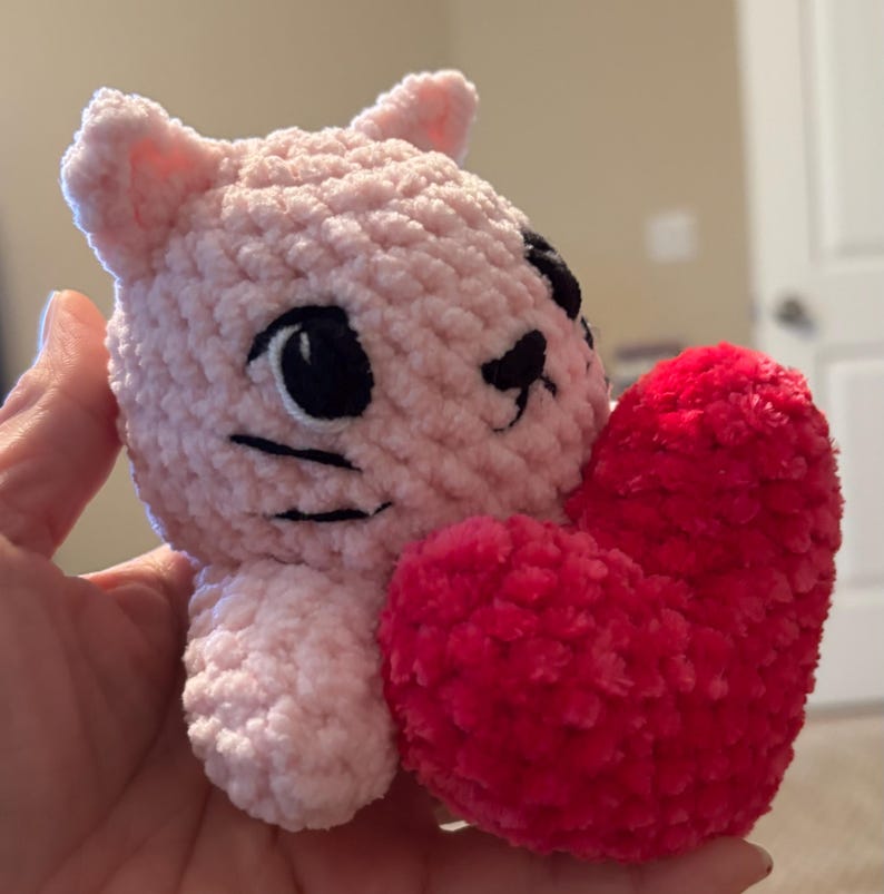 Beloved Crochet Plushies (Bear, Cat, Caterpillar, Puppy, Kitten, Pink Bee, Heart Keychain, Floppy-ear Bunny & Bunny holding rose) Pink Cat + heart