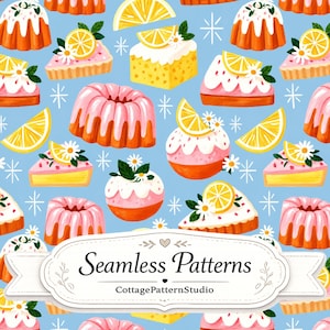 Pode incluir: Um padrão contínuo sobre fundo azul claro com ilustrações de bolos com limão, bolos bundt cor-de-rosa e fatias de limão, intercalados com pequenas estrelas brancas. Uma etiqueta branca na parte inferior diz Seamless Patterns CottagePatternStudio.