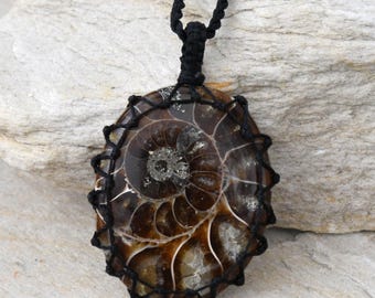 Crystal Spiral Necklace - Ammonite Fossil Pendant, Nature-Inspired Jewelry, Eco-Friendly Gifts for Men and Women