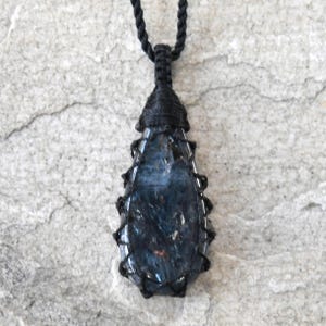 Blue Kyanite Pendant Necklace for Women & Men, Necklace for Boyfriend, Dark Blue Pendant, Stone Necklace, Spiritual Healing Crystals Pendant