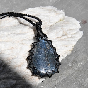 Kyanite Pendant, Healing Stone Necklace, Blue Crystal Jewelry for Men or Women, Macrame Pendant, Boyfriend Gift for Birthday