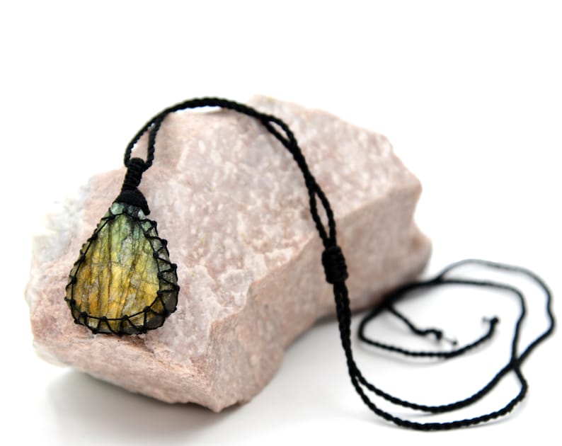 Raw Labradorite Pendant for Men Boyfriend Gifts for Birthday Druzy Necklace Natural Crystal Jewelry