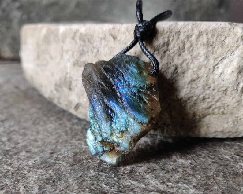 Raw Crystal Jewelry Spiritual Gifts for Birthday Raw Labradorite Pendant Natural Stone Necklace