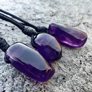 Colar com pingente de ametista para homens/mulheres, joias de cristal natural, presentes para aquários, joias com ametista e pedra de nascimento de fevereiro