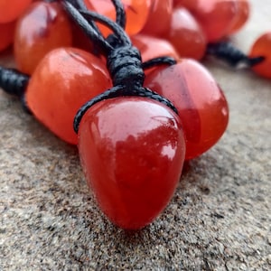 Echte carneool sieraden voor mannen en vrouwen, oranjerode edelsteenhanger, vertrouwen genezing kristallen ketting, carneoolhanger, cadeau-idee Leeuw