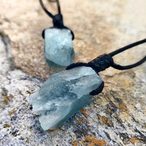 Women&#39;s & Men&#39;s Raw Aquamarine Necklace, Natural Rough Gemstone Pendant, March Birthstone Necklace, Aqua Turquoise Jewelry, Christmas Gift