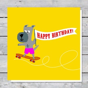 Carte d'anniversaire illustrée par un patineur cool doggo - chien faisant de la planche à roulettes !