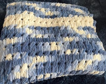 Soft, Cozy, Chenille Finger-Knit Throw Blanket