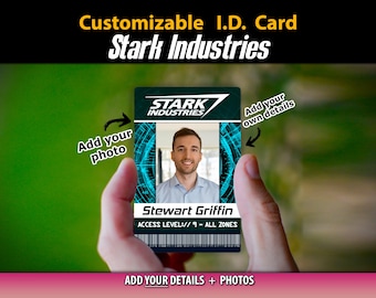 Peut inclure: Une carte d'identité personnalisable avec le logo Stark Industries. La carte présente une photo, le nom "Stewart Griffin" et des informations sur le niveau d'accès. Le texte sur la carte indique "Ajoutez votre photo" et "Ajoutez vos propres détails".