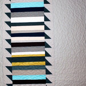 High-Rise Quilt Pattern, Modern Minimalist Quilt, Wall Quilt, Throw Quilt, Neutral Color Quilt, 50 x 67 image 3