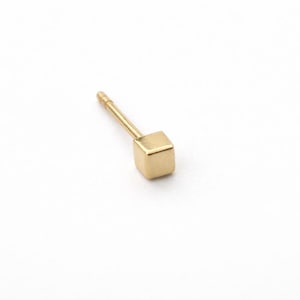 Tiny 14K Gold Cube Stud Earrings – Geometric Jewelry